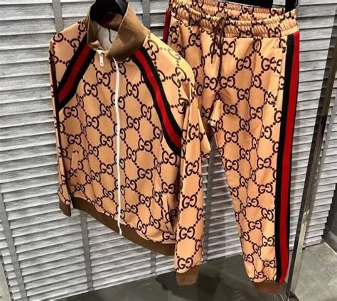 gucci tuta